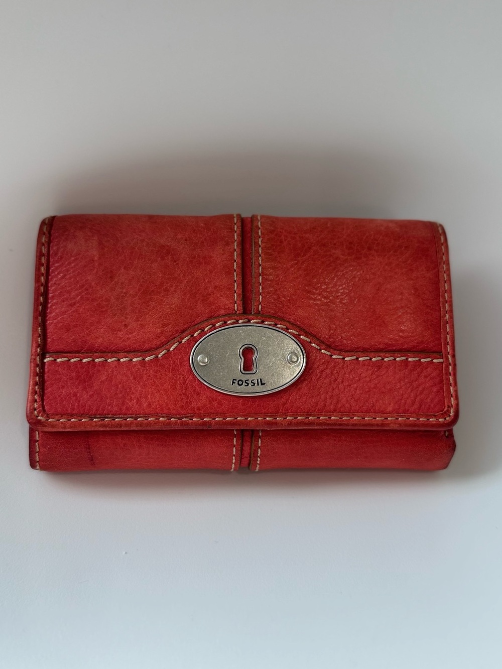 Fossil Red Leather Trifold Wallet with Keyhole Plaque
